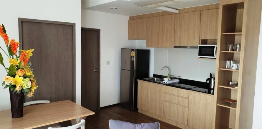 Condo à Pattaya, Thaïlande, 1 chambre à Treetops  № 25805