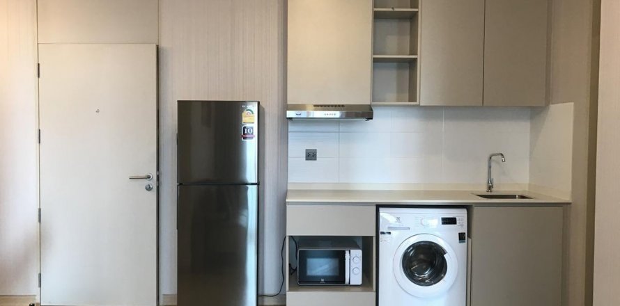 Condo à Bangkok, Thaïlande, 1 chambre à LUMPINI SUITE PHETCHABURI - MAKKASAN  № 25943