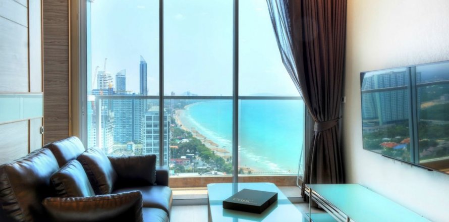 Condo à Pattaya, Thaïlande, 2 chambres à Cetus Beachfront  № 28624