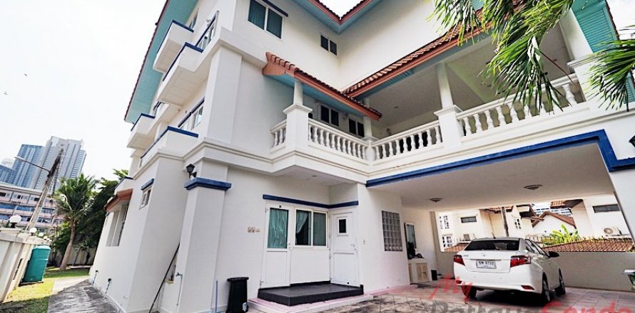 Maison à Pattaya, Thaïlande 7 chambres № 32498