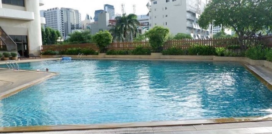 Condo à Bangkok, Thaïlande, 3 chambres  № 31789