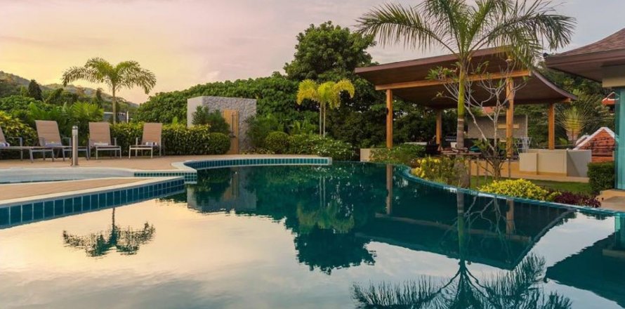 Villa sur Phuket, Thaïlande 9 chambres № 33081