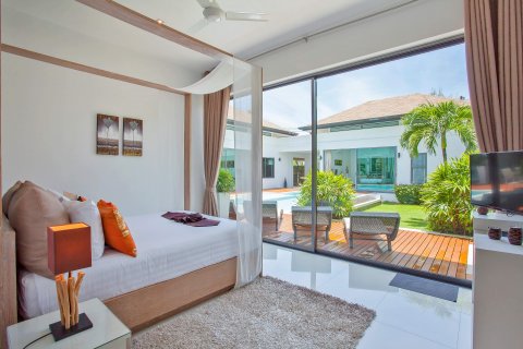 Villa sur Nai Harn Beach, Thaïlande 4 chambres № 35906 - photo 28