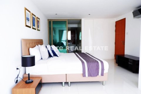 Condo à Bang Lamung, Thaïlande, 2 chambres  № 38902 - photo 6