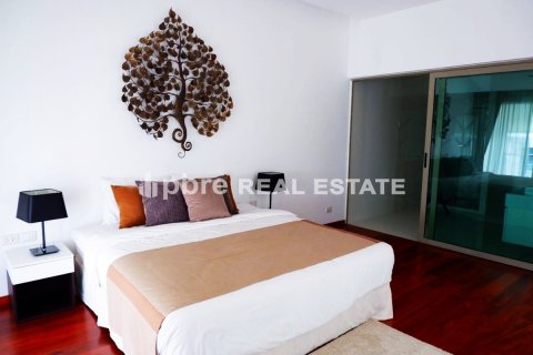 Condo à Bang Lamung, Thaïlande, 2 chambres  № 38902 - photo 8