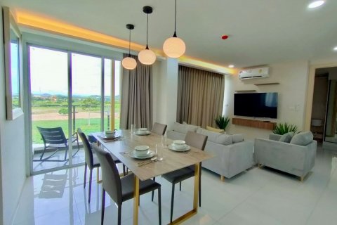 Condo à Sattahip, Thaïlande, 2 chambres  № 38144 - photo 8