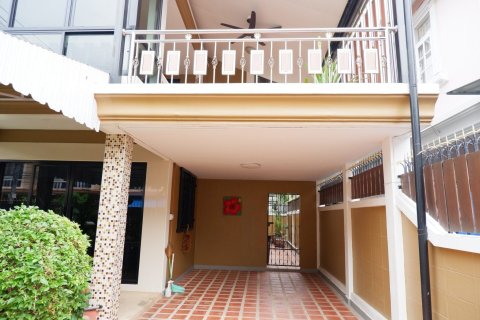 Maison à Bang Lamung, Thaïlande 3 chambres № 37312 - photo 2