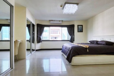 Condo à Bang Lamung, Thaïlande, 2 chambres  № 37434 - photo 6