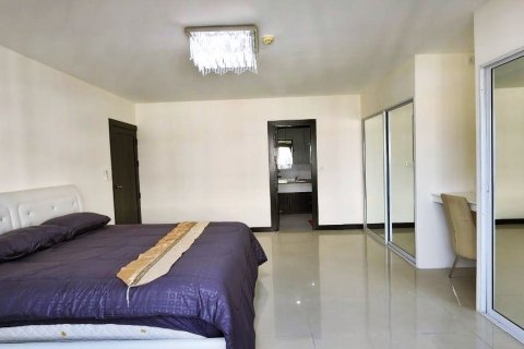 Condo à Bang Lamung, Thaïlande, 2 chambres  № 37434 - photo 7