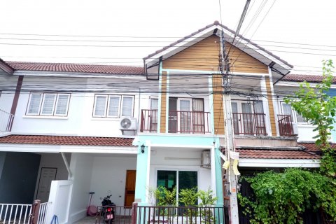 Maison à Bang Lamung, Thaïlande 3 chambres № 38780 - photo 1