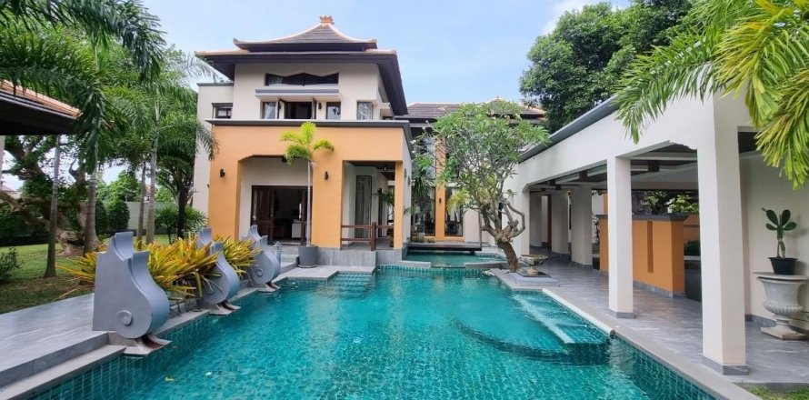 Maison à Bang Lamung, Thaïlande 4 chambres № 38050