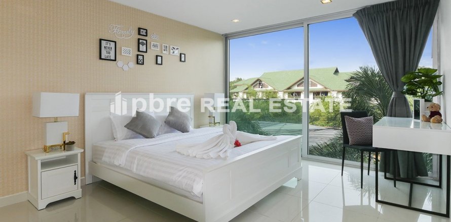 Condo à Pattaya, Thaïlande, 3 chambres à Club Royal  № 39498