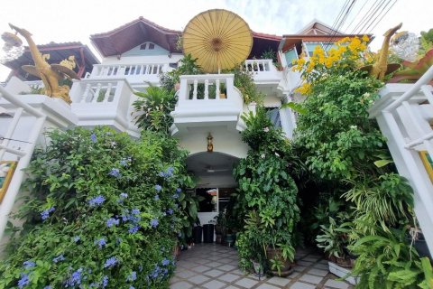 Maison à Bang Lamung, Thaïlande 3 chambres № 37704 - photo 1