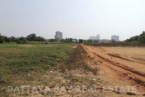 Terrain à Bang Lamung, Thaïlande 11200 m2 № 37628 - photo 1