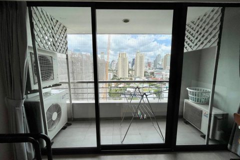 Condo à Bangkok, Thaïlande, 3 chambres  № 43904 - photo 19