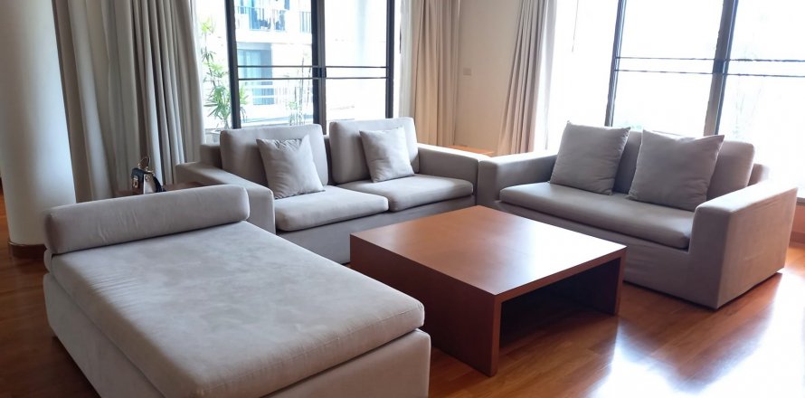 Condo à Bangkok, Thaïlande, 4 chambres  № 43983