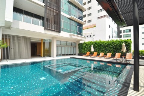 Condo à Bangkok, Thaïlande, 3 chambres  № 44077 - photo 13