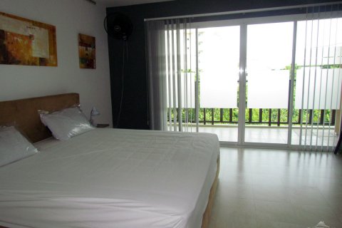 Condo sur Jomtien Beach, Pattaya, Thaïlande, 2 chambres  № 45308 - photo 9