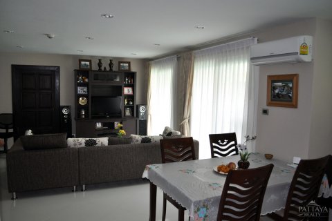 Condo sur Jomtien Beach, Pattaya, Thaïlande, 1 chambre  № 45279 - photo 1