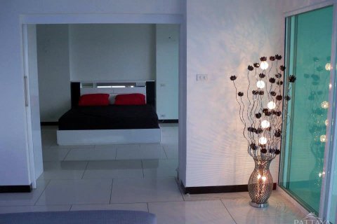 Condo sur Jomtien Beach, Pattaya, Thaïlande, 1 chambre  № 45317 - photo 11