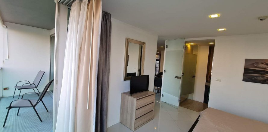 Condo à Pattaya, Thaïlande, 2 chambres à Laguna Heights  № 45679