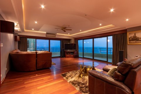 Condo sur Jomtien Beach, Pattaya, Thaïlande, 2 chambres  № 45255 - photo 20