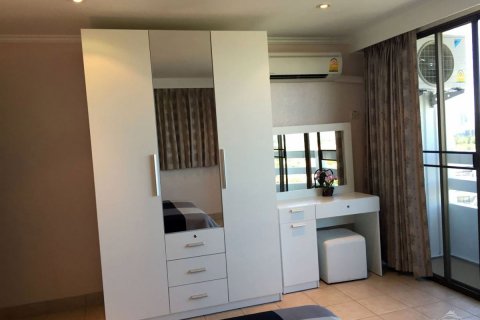 Condo sur Jomtien Beach, Pattaya, Thaïlande, 3 chambres  № 45005 - photo 8