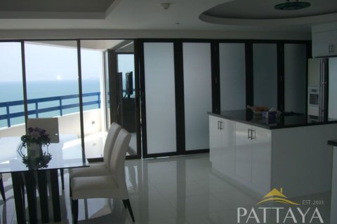 Condo sur Jomtien Beach, Pattaya, Thaïlande, 2 chambres  № 45224 - photo 14