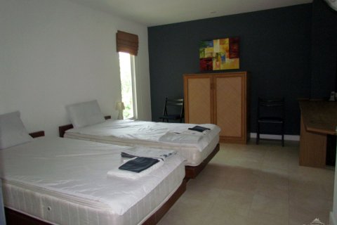 Condo sur Jomtien Beach, Pattaya, Thaïlande, 2 chambres  № 45308 - photo 4