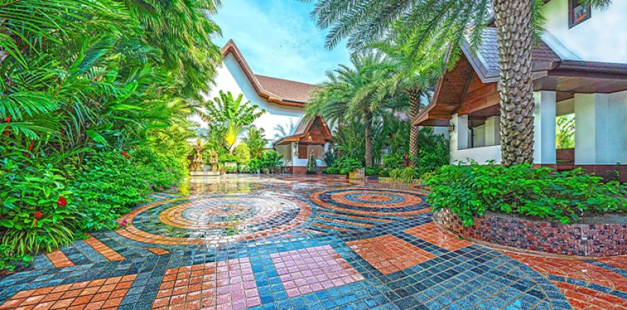 Villa sur Nai Harn Beach, Thaïlande 5 chambres № 46515