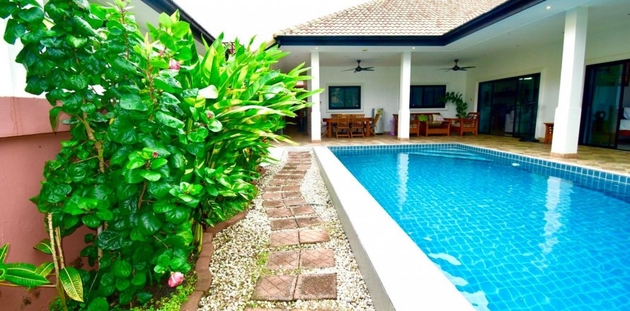 Villa à Hua Hin, Thaïlande 3 chambres № 47036