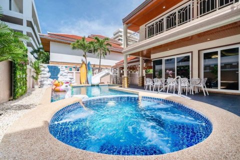 Villa sur Jomtien Beach, Pattaya, Thaïlande 5 chambres № 47013 - photo 1