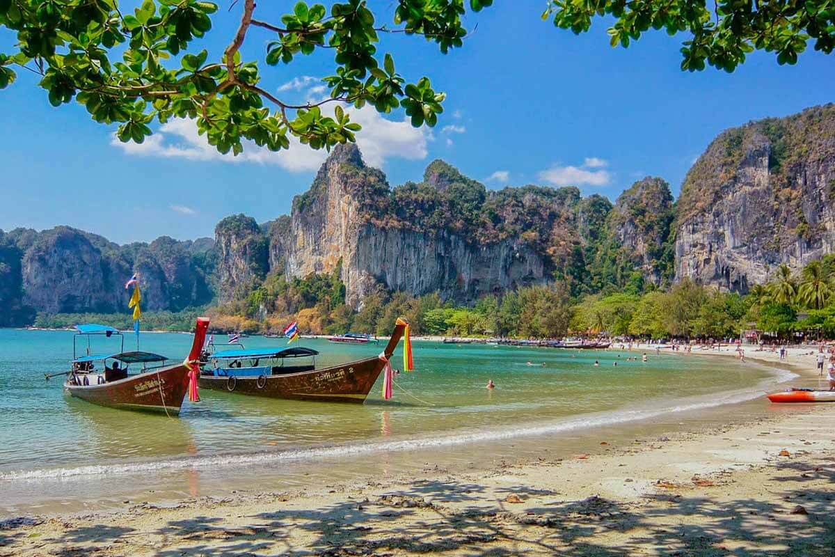 How to stay in Thailand for over 90 days