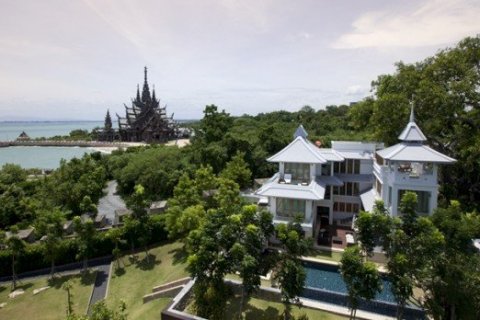 Дом в Паттайе, Таиланд с 4 спальнями  № 8749 - фото 1
