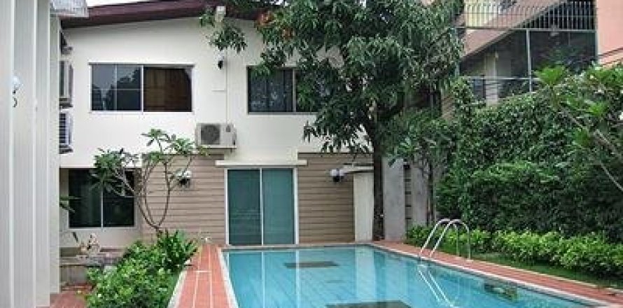 Дом в Бангкоке, Таиланд с 3 спальнями  № 14609