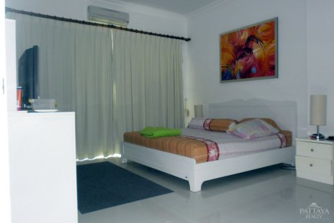Кондоминиум с 1 спальней на Пляж Джомтьен, Паттайя, Таиланд № 23574 - фото 3