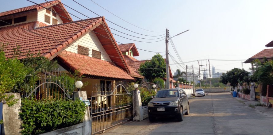 Дом на Пляж Джомтьен, Паттайя, Таиланд с 4 спальнями  № 20143