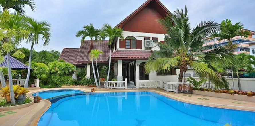 Дом в Паттайе, Таиланд с 4 спальнями  № 21374