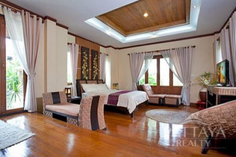 Дом в Паттайе, Таиланд с 2 спальнями  № 23809 - фото 2