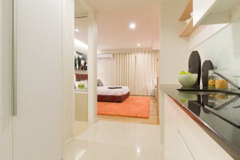 Кондоминиум с 3 спальнями в Бангкоке, Таиланд № 29590 - фото 7