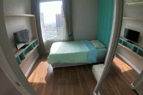 Кондоминиум с 2 спальнями в Бангкоке, Таиланд № 30726 - фото 7