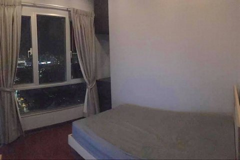 Кондоминиум с 2 спальнями в Бангкоке, Таиланд № 30280 - фото 5