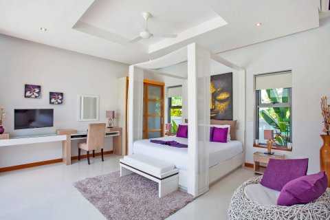 Вилла на Пляже Най Харн, Таиланд с 4 спальнями  № 35906 - фото 24