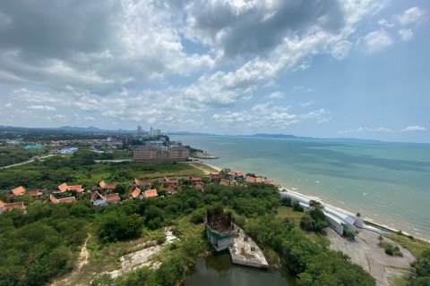 Кондоминиум с 3 спальнями в Саттахипе, Таиланд № 37987 - фото 1