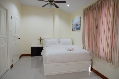 Дом в Банг Ламунге, Таиланд с 5 спальнями  № 38227 - фото 13