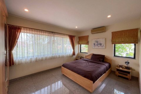 Дом в Паттайе, Таиланд с 5 спальнями  № 36720 - фото 9