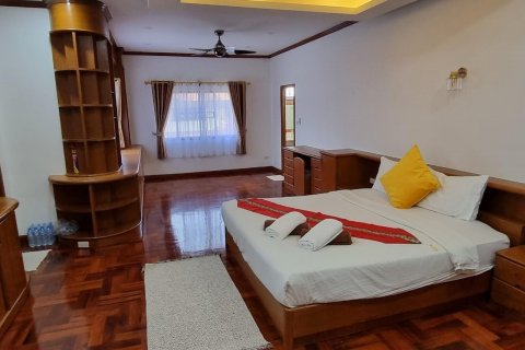 Дом в Банг Ламунге, Таиланд с 4 спальнями  № 37708 - фото 13