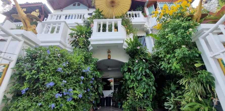 Дом в Банг Ламунге, Таиланд с 3 спальнями  № 37704