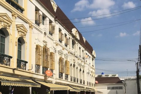 ЖК Baan Klang Krung Grande Vienna Rama 3 в Бангкоке, Таиланд № 43244 - фото 3