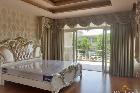 Дом в Паттайе, Таиланд с 5 спальнями  № 45522 - фото 11